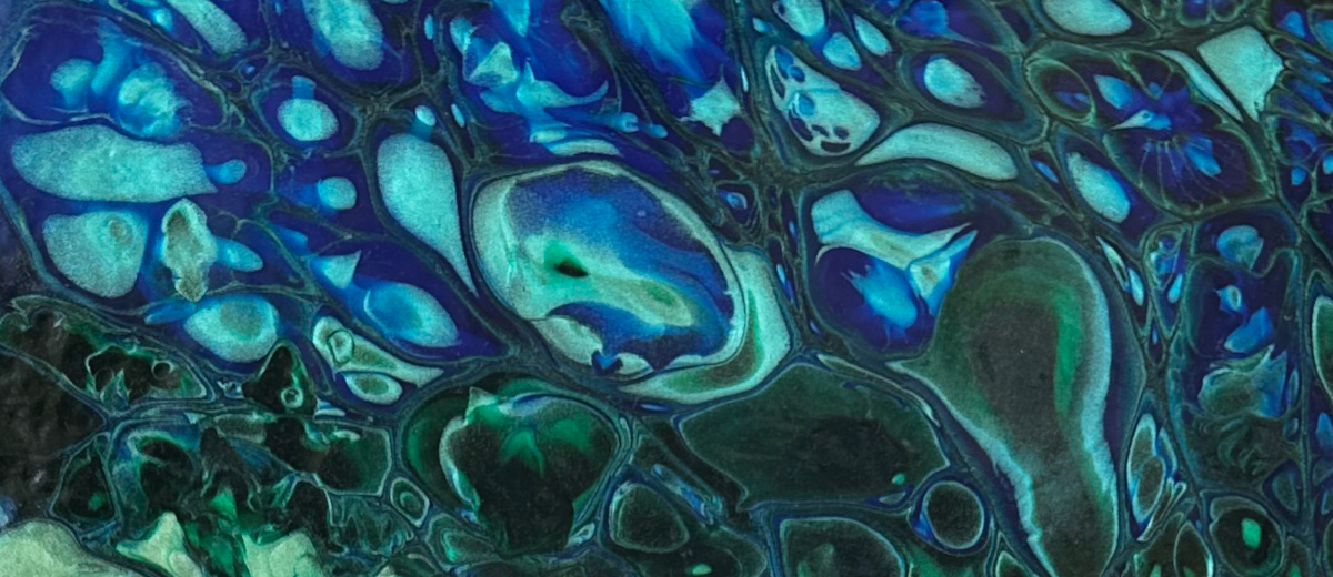 Cell detail — blue and green, directional cells